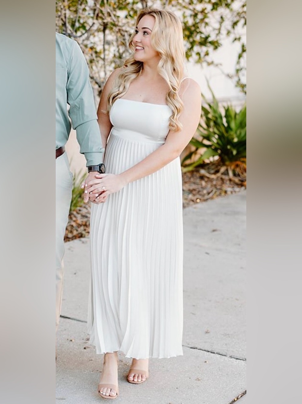 Petal & Pup Keegan Pleated Maxi Dress